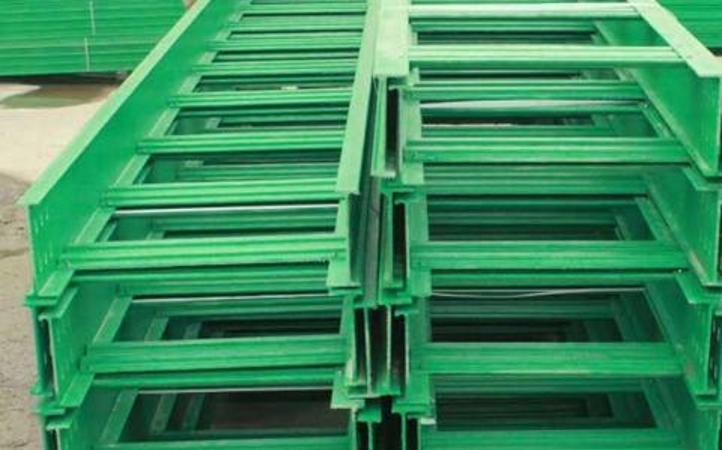 槽式橋架和托盤式橋架有什么區(qū)別